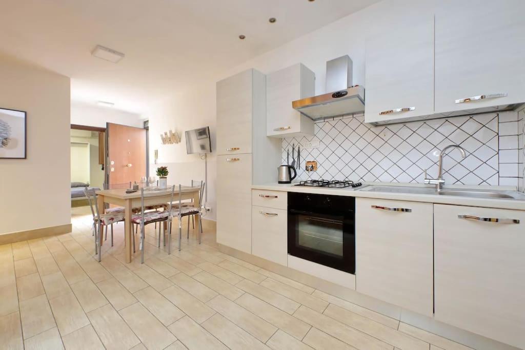 Vatican Flat Spacious Cozy With Court Rom Exterior foto