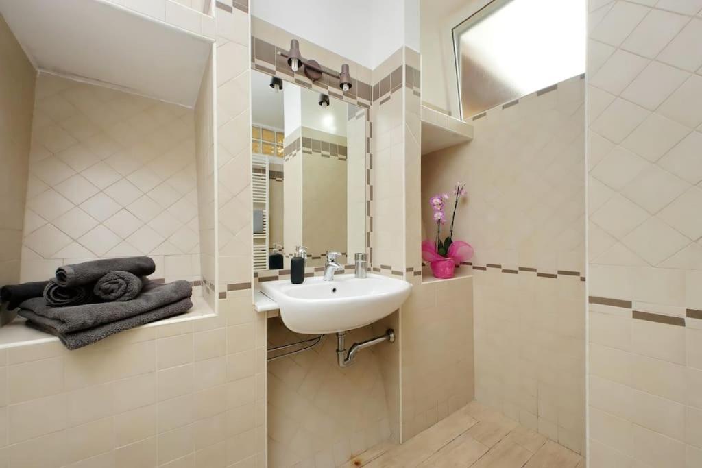 Vatican Flat Spacious Cozy With Court Rom Exterior foto